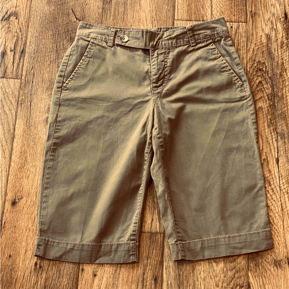 ✨Bandolinoblu Women’s Petite Shorts